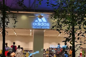 Adidas Outlet - DVOM image