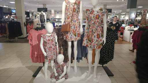 Shopping Mall «Louis Joliet Mall», reviews and photos, 3340 Mall Loop Dr, Joliet, IL 60431, USA