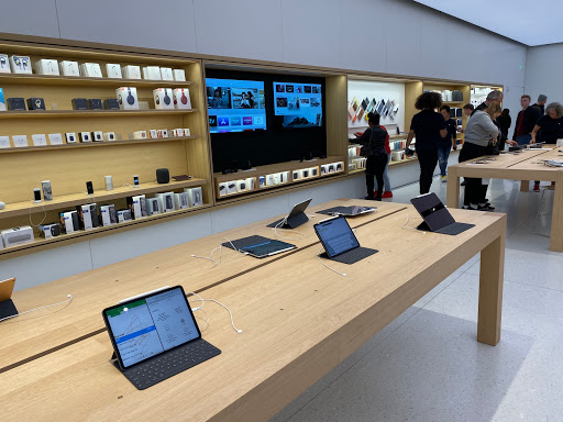 Computer Store «Apple Mall of America», reviews and photos, 132 South Avenue, Bloomington, MN 55425, USA