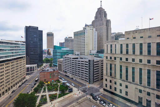 Hoteles con masajes en Detroit