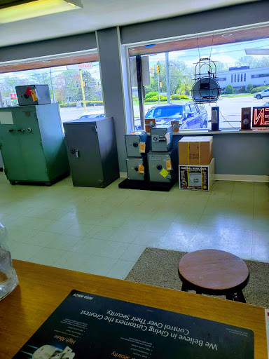 Locksmith «Karis Lock Co», reviews and photos, 73 US-46, Fairfield, NJ 07004, USA