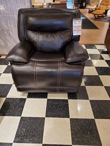 Furniture Store «Furniture Factory Outlet», reviews and photos, 1162 Gateway Loop, Springfield, OR 97477, USA