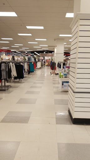 Department Store «T.J. Maxx & HomeGoods», reviews and photos, 7 Neponset St, Worcester, MA 01606, USA