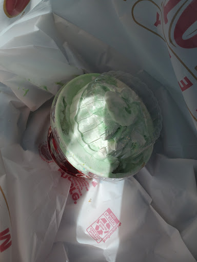 Ice Cream Shop «Cold Stone Creamery», reviews and photos, 836 Eden Way N #141, Chesapeake, VA 23320, USA