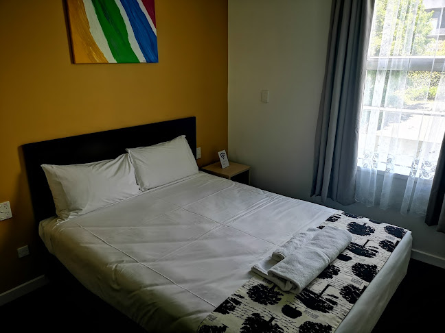 http://www.parnell-pines-hotel.nz/
