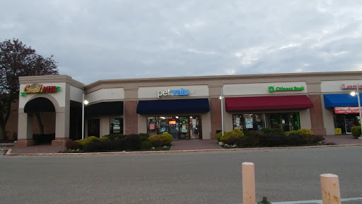 Pet Valu, 1301 W Skippack Pike, Blue Bell, PA 19422, USA, 