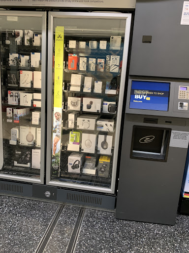 Electronics Store «Best Buy», reviews and photos, 125 Eighteenth St, Jersey City, NJ 07310, USA