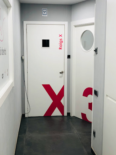 Espai Dental Sant Adrià en Sant Adrià de Besòs, Barcelona