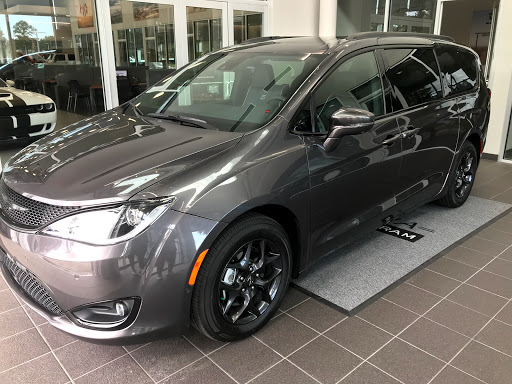 Used Car Dealer «New Smyrna Chrysler Jeep Dodge», reviews and photos, 1300 N Dixie Fwy, New Smyrna Beach, FL 32168, USA