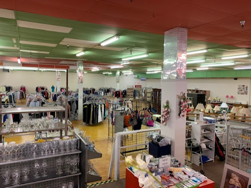 Thrift Store «Nearly New Thrift Shop», reviews and photos, 1250 Bardstown Rd # 114, Louisville, KY 40204, USA