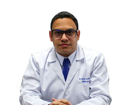 Dr. Alberto González, Medicina interna