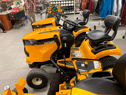 Work Clothes Store «Home of Economy», reviews and photos, 2102 2nd Ave W, Williston, ND 58801, USA