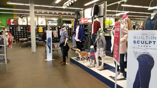 Clothing Store «Old Navy», reviews and photos, 25 Hazard Ave, Enfield, CT 06082, USA