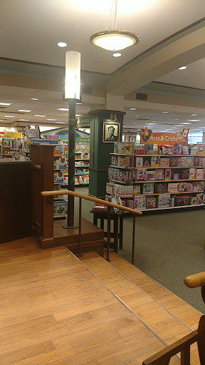 Book Store «Barnes & Noble», reviews and photos, 1201 42nd St S, Fargo, ND 58103, USA