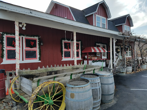 Produce Market «Washington Fruit Place At Barrett Orchards», reviews and photos, 1209 Pecks Canyon Rd, Yakima, WA 98908, USA
