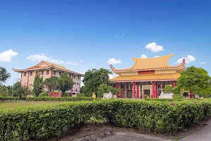 Fo Guang Shan Chu Un Temple image