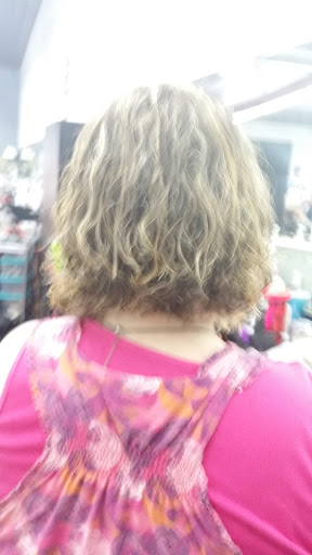 Beauty Salon «Shabby 2 Chic Salon And Boutique», reviews and photos, 940 E 9th St, Mountain Home, AR 72653, USA