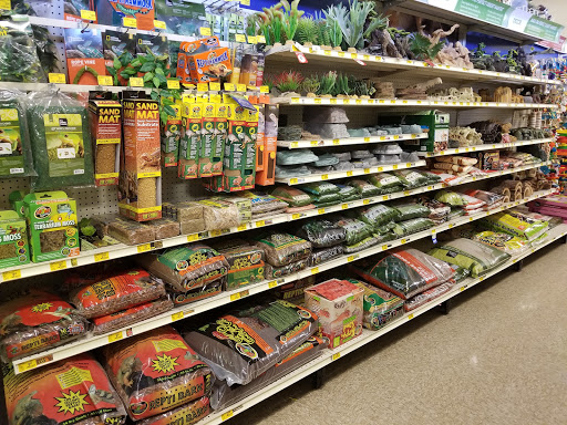 Pet Supply Store «PetSmart», reviews and photos, 2317 W Lincoln St, Harlingen, TX 78552, USA