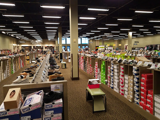Shoe Store «DSW Designer Shoe Warehouse», reviews and photos, 937 Watters Creek Blvd, Allen, TX 75013, USA