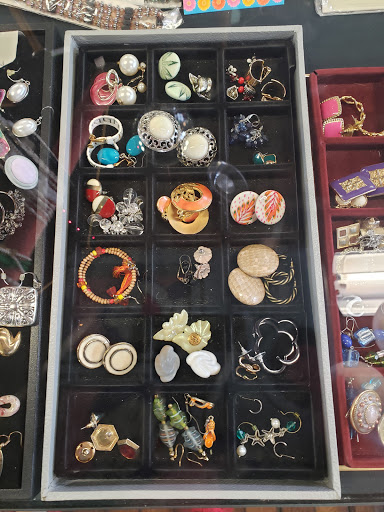 Thrift Store «That Nothing Be Lost Thrift», reviews and photos, 16 Franciscan Way, Garrison, NY 10524, USA