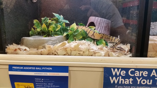 Pet Supply Store «PetSmart», reviews and photos, 1460 Koester Rd, Forsyth, IL 62535, USA