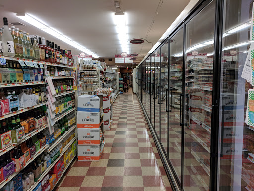 Grocery Store «Richmond Market & Beverage», reviews and photos, 56 Railroad St, Richmond, VT 05477, USA