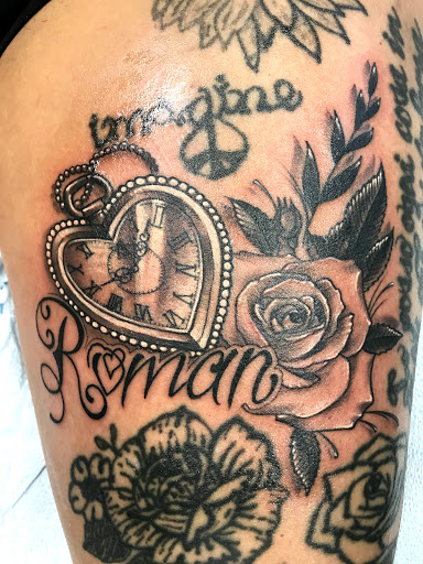 Explore arm tattoo ideas for females, creative tattoo ideas in New Kensington, available at BLUE HERMIT TATTOO