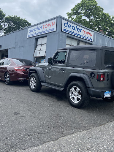 Used Car Dealer «Dealertown Auto Wholesalers», reviews and photos, 59 Meadow St, Milford, CT 06460, USA