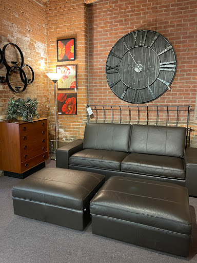 Consignment Shop «Consignment Gallery at 56», reviews and photos, 56 Sterling St, Clinton, MA 01510, USA