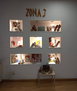 ZONA3Zapateria C. San Juan, 8, 37500 Cdad. Rodrigo, Salamanca, España