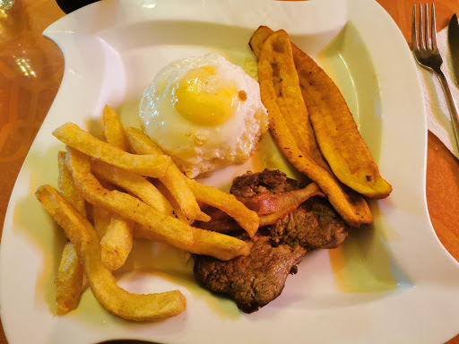 Colombian food restaurants in Piura