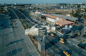 Monumento A La Generosidad Guayaquileña