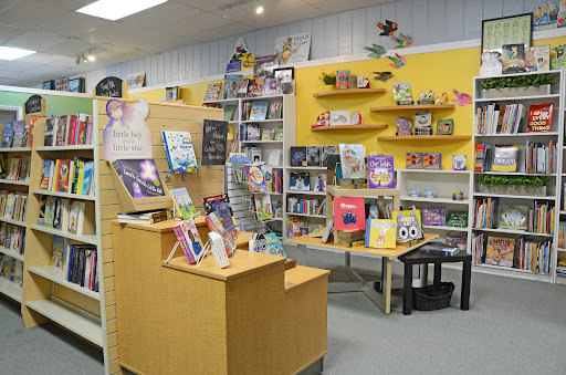 Book Store «Reading Rock Books», reviews and photos, 122 N Main St, Dickson, TN 37055, USA