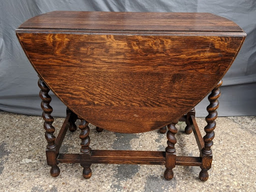 Antique Furniture Store «Lots of Furniture Antiques Warehouse», reviews and photos, 910 N Riverfront Blvd, Dallas, TX 75207, USA