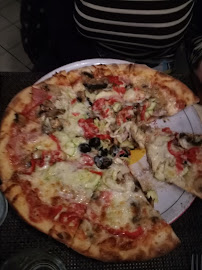 Pizza du Restaurant italien Chez Mario à Saintes-Maries-de-la-Mer - n°17