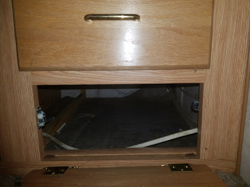 Auto Repair Shop «Suburban Car & Truck Repair», reviews and photos, 17309 S Miles Rd, Cleveland, OH 44128, USA