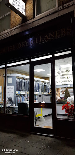 Comments and reviews of Mary Louise Dry Cleaners Ltd