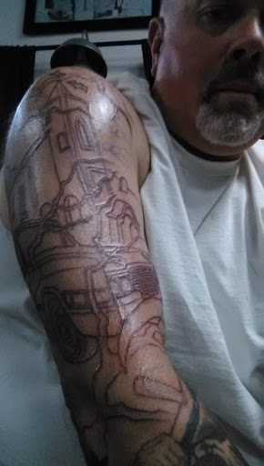 Tattoo Shop «Empire Tattoo Newark», reviews and photos, 225 S 21st St, Newark, OH 43055, USA