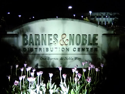 Book Store «Barnes & Noble Distribution», reviews and photos, 1 Barnes and Noble Way, Monroe Township, NJ 08831, USA