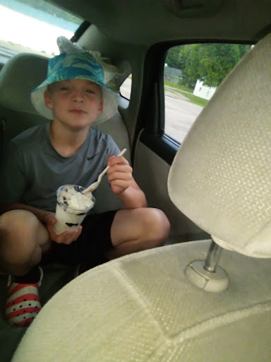 Ice Cream Shop «North Pole Ice Cream Shop», reviews and photos, 2973 Heights Ravenna Rd, Muskegon, MI 49444, USA