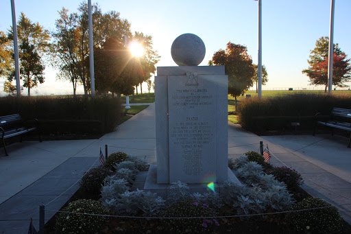 Memorial Park «Veterans Memorial Park», reviews and photos, 32400 Jefferson Ave, St Clair Shores, MI 48082, USA