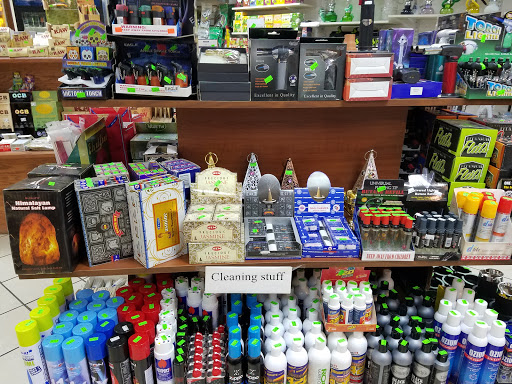 Tobacco Shop «Lombard Tobacco», reviews and photos, 890 E Roosevelt Rd, Lombard, IL 60148, USA