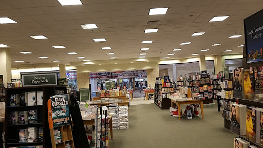 Book Store «Barnes & Noble», reviews and photos, 3701 McKinley Pkwy, Buffalo, NY 14219, USA