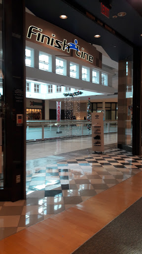 Shoe Store «Finish Line», reviews and photos, 801 Hawthorn Center, Vernon Hills, IL 60061, USA