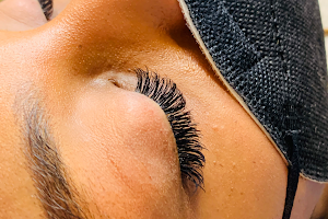 Capital Eyebrow Threading,Lashes & Henna image