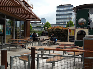 Photo n°29 de McDonald's à Nanterre ()