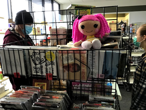 Thrift Store «Angel View Resale Store - Bermuda Dunes», reviews and photos, 77898 Country Club Dr # 91, Palm Desert, CA 92211, USA