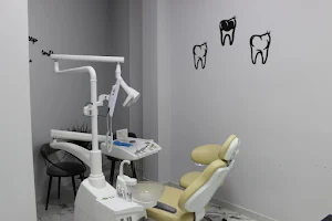 Rainbow Ağız Ve Diş Sağlığı Polikliniği - Çiğli|Karşıyaka - Diş Beyazlatma, İmplant, Zirkonyum Diş Kaplama, Kanal Tedavisi image
