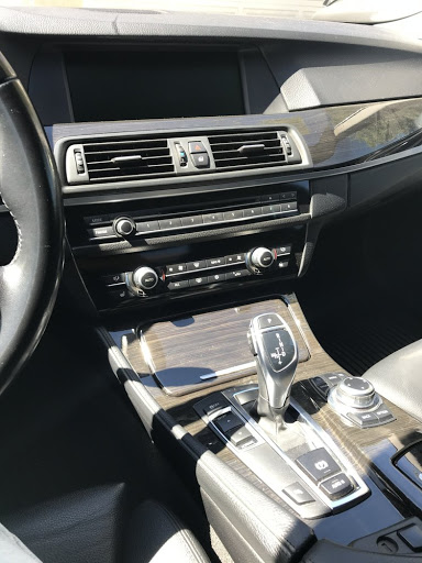 Used Car Dealer «Valley Coach Co Sales & Leasing», reviews and photos, 5820 Van Nuys Blvd, Van Nuys, CA 91401, USA