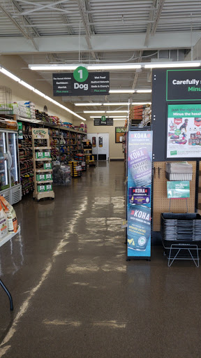 Pet Supply Store «Pet Supplies Plus», reviews and photos, 3701 S Orlando Dr, Sanford, FL 32773, USA